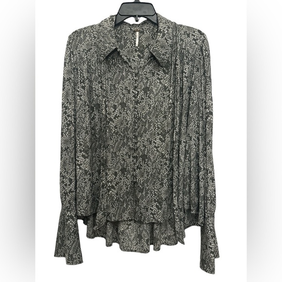 Free People Tops - Free People Modern Muse Snakeskin Blouse Size Medium Tie Detail Button Front
